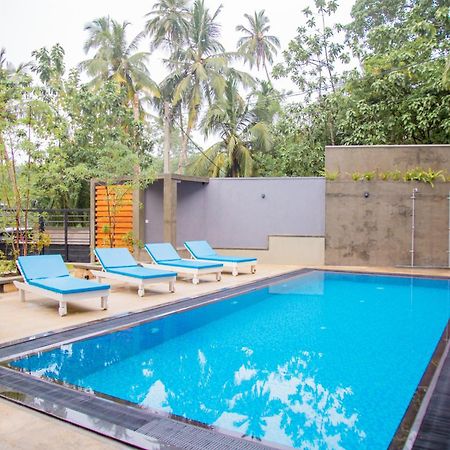 דיקוולה Hiriketiya Beach Hostels מראה חיצוני תמונה