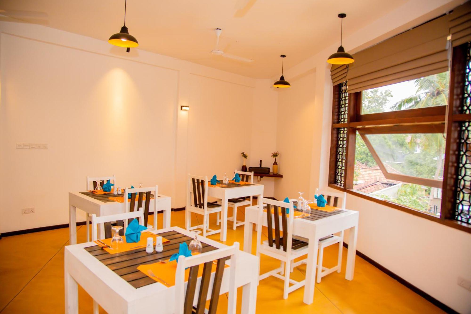 דיקוולה Hiriketiya Beach Hostels מראה חיצוני תמונה