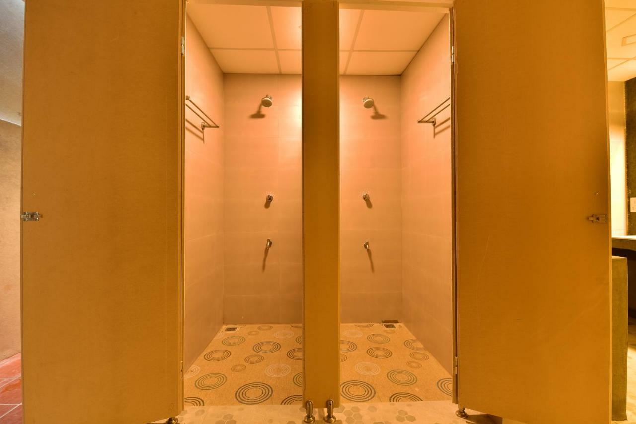 דיקוולה Hiriketiya Beach Hostels מראה חיצוני תמונה